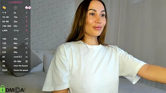 Snapshot of Larrine_Morgan chatting on 09-18-25, 01:18 Larrine Morgan online show from 09-18-25, 01:18