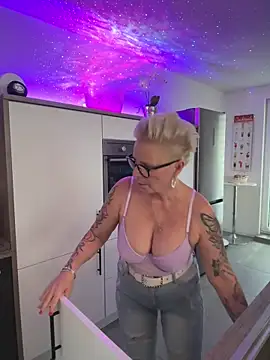 German Milf online show from 11-09-25, 02:04