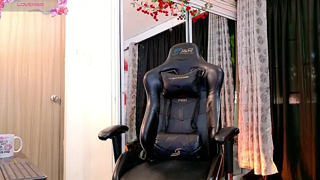 Snapshot of BLACK_ROSSE_1 chatting on 03-09-26, 12:42 BLACK ROSSE 1 online show from 03-09-26, 12:42