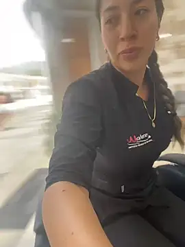 daniela henao online show from 03-11-26, 05:41