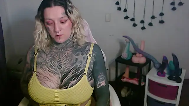 SLOPPYTITSS online show from 08-02-26, 01:59