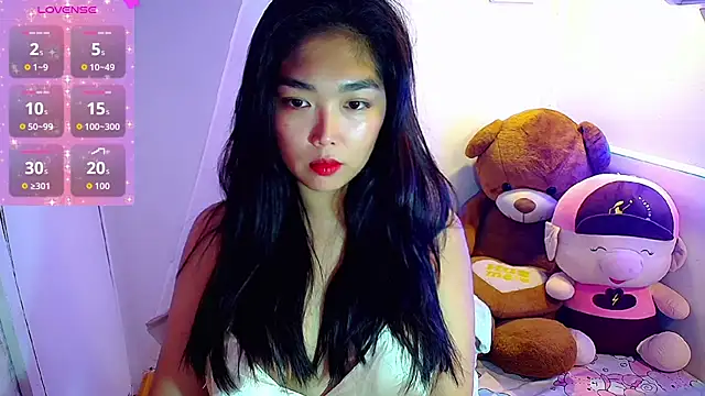 TR4NSCUTI3 online show from 09-26-25, 06:56