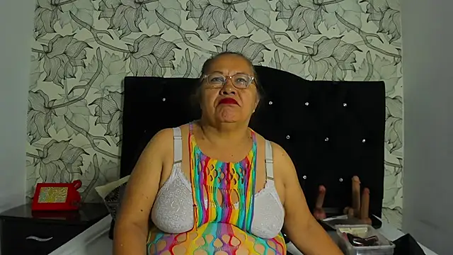 Keira Lennox online show from 12-05-25, 11:41