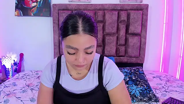 NaughtyAnaa online show from 10-17-25, 03:36