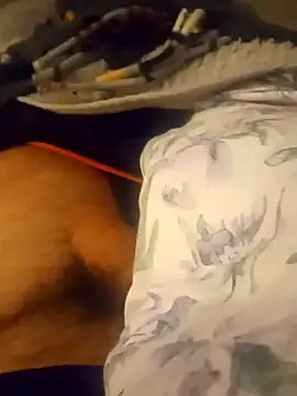 Snapshot of Mark_Dad chatting on 10-11-25, 02:44 Mark Dad online show from 10-11-25, 02:44