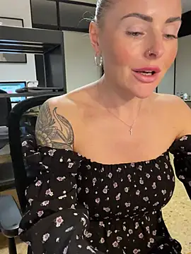 EmaSalis online show from 02-11-25, 02:46