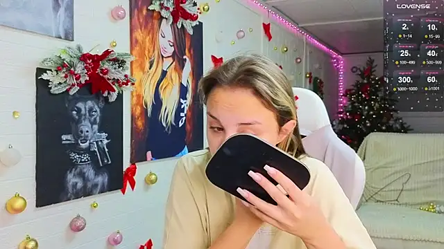 Misss Vikk online show from 12-21-25, 02:19