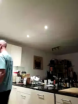 Snapshot of seelengleich chatting on 01-02-25, 04:13 seelengleich online show from 01-02-25, 04:13