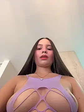 Snapshot of MiaJacksonn chatting on 04-24-26, 05:48 MiaJacksonn online show from 04-24-26, 05:48