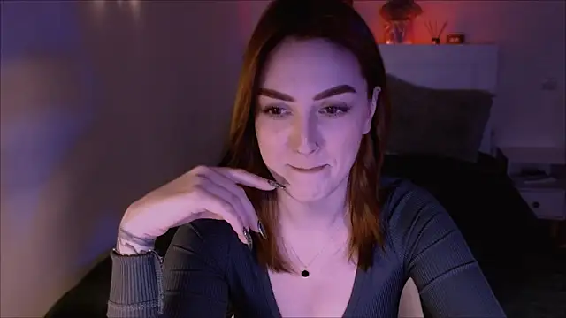 LilyFarey online show from 12-25-24, 04:32
