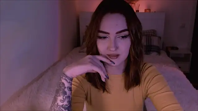 LilyFarey online show from 01-15-25, 07:23