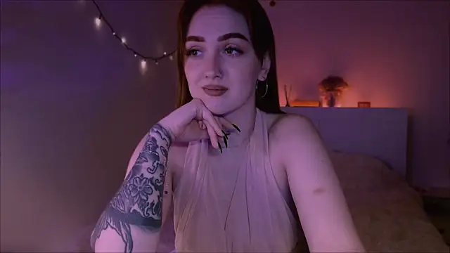 LilyFarey online show from 03-03-25, 08:00