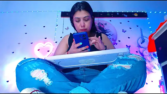 oliviarodriguez2u online show from 05-06-26, 09:53
