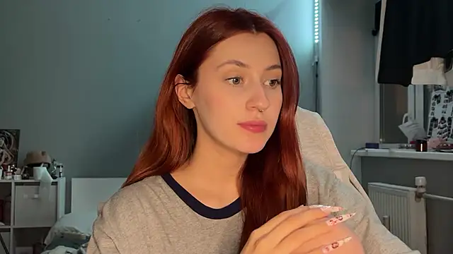 Uniarten online show from 09-22-25, 06:21