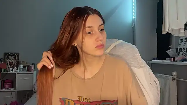 Uniarten online show from 10-16-25, 05:47