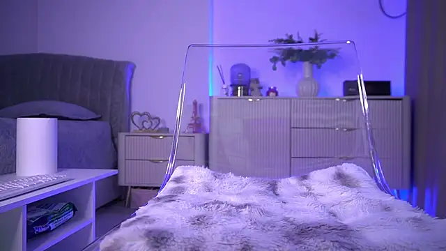 lildiaa online show from 06-30-26, 05:03