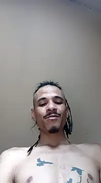 Snapshot of Oliver_rolland chatting on 02-21-25, 07:43 Oliver rolland online show from 02-21-25, 07:43