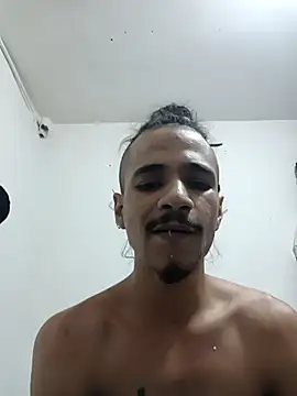 Snapshot of Oliver_rolland chatting on 02-26-25, 12:27 Oliver rolland online show from 02-26-25, 12:27