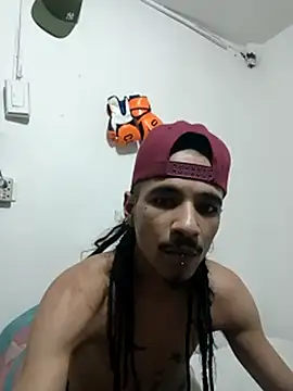 Snapshot of Oliver_rolland chatting on 03-12-25, 12:10 Oliver rolland online show from 03-12-25, 12:10