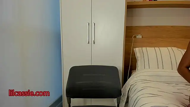 Snapshot of itsyourcassie chatting on 02-13-26, 09:55 itsyourcassie online show from 02-13-26, 09:55