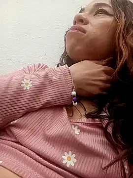 ZulyMichels online show from 12-19-24, 03:41