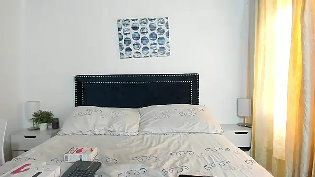ZulyMichels online show from 12-26-24, 12:49