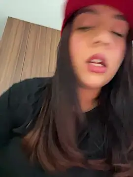 Snapshot of marcimaa chatting on 01-19-25, 06:43 marcimaa online show from 01-19-25, 06:43