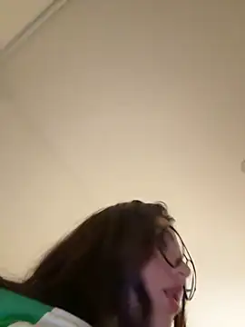 Snapshot of marcimaa chatting on 02-27-25, 03:04 marcimaa online show from 02-27-25, 03:04