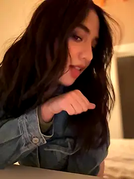 Snapshot of marcimaa chatting on 10-31-25, 12:00 marcimaa online show from 10-31-25, 12:00