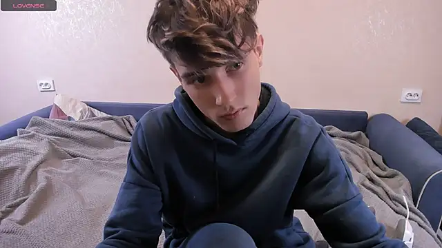 Snapshot of James_Mills chatting on 02-15-25, 08:01 James Mills online show from 02-15-25, 08:01