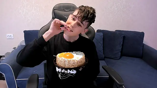 Snapshot of James_Mills chatting on 11-04-25, 07:24 James Mills online show from 11-04-25, 07:24