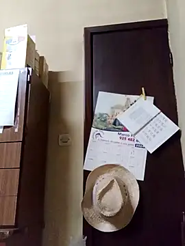 White rabbit  online show from 01-03-25, 09:47