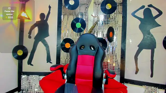 Snapshot of nickyminach_ chatting on 12-18-24, 07:41 nickyminach online show from 12-18-24, 07:41