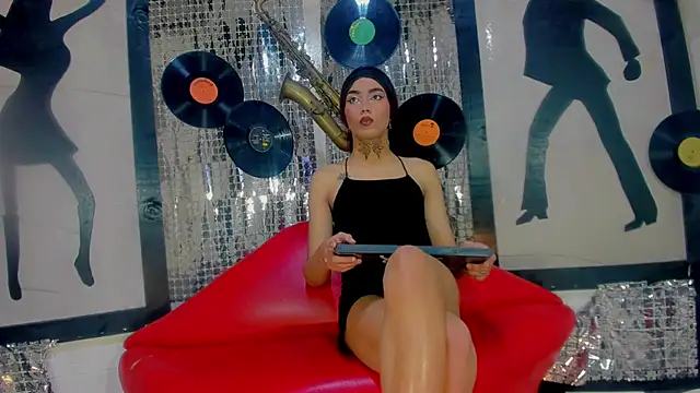 Snapshot of nickyminach_ chatting on 02-08-25, 07:27 nickyminach online show from 02-08-25, 07:27