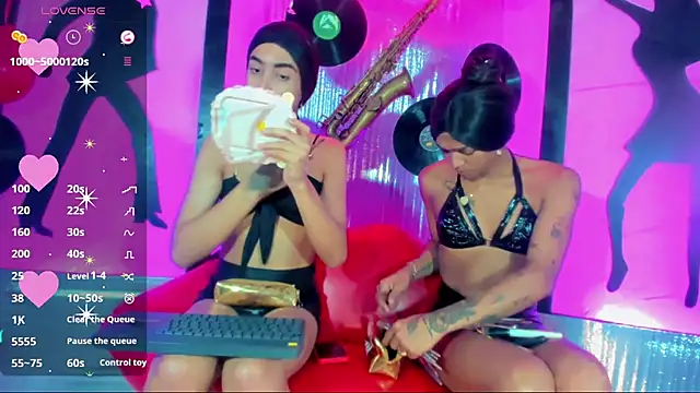 Snapshot of nickyminach_ chatting on 02-20-25, 07:19 nickyminach online show from 02-20-25, 07:19