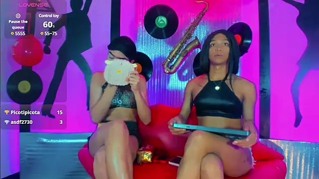 Snapshot of nickyminach_ chatting on 02-21-25, 07:43 nickyminach online show from 02-21-25, 07:43