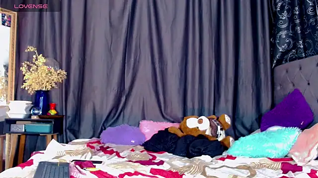 Snapshot of nickyminach_ chatting on 03-16-25, 06:53 nickyminach online show from 03-16-25, 06:53