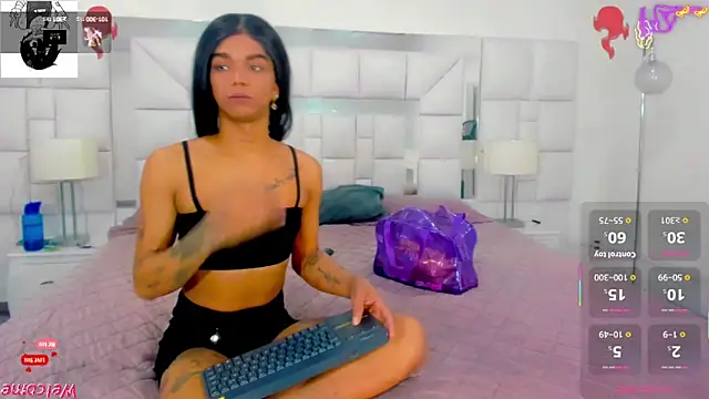 Snapshot of nickyminach_ chatting on 09-11-25, 11:21 nickyminach online show from 09-11-25, 11:21