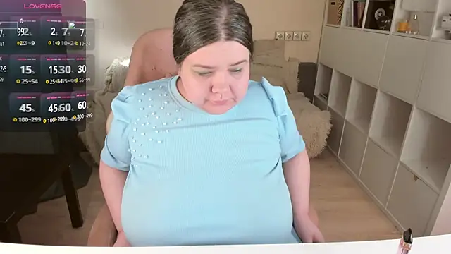 PlumPie online show from 05-06-26, 03:28