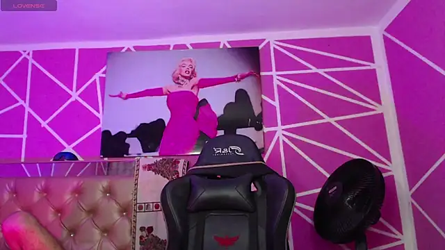 Ortegakim online show from 01-05-25, 10:43