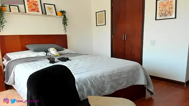 Snapshot of Lissa112 chatting on 12-13-24, 06:38 Lissa112 online show from 12-13-24, 06:38