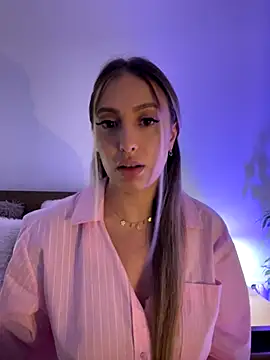 Eva Ryen online show from 10-08-25, 04:26