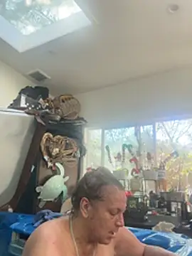 Snapshot of Victoria121565 chatting on 03-08-26, 11:08 Victoria121565 online show from 03-08-26, 11:08