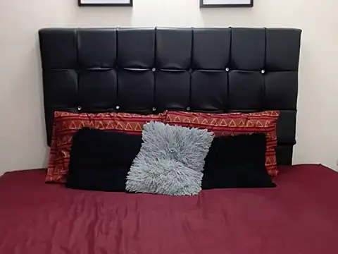 Violette Adams online show from 11-20-25, 01:33