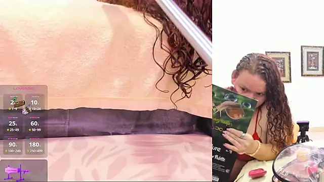 Paulina Davis  online show from 01-28-25, 03:25