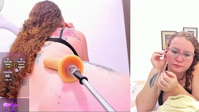 Paulina Davis  online show from 01-30-25, 03:55