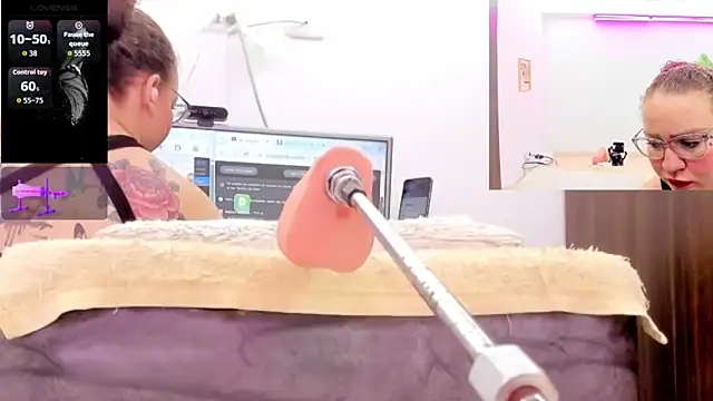 Snapshot of Paulina_Davis_ chatting on 02-28-26, 12:00 Paulina Davis online show from 02-28-26, 12:00