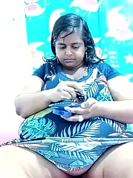 Snapshot of SusanaEshwar chatting on 03-04-26, 11:44 SusanaEshwar online show from 03-04-26, 11:44