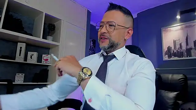 MrFrank tattoo online show from 11-04-25, 01:21