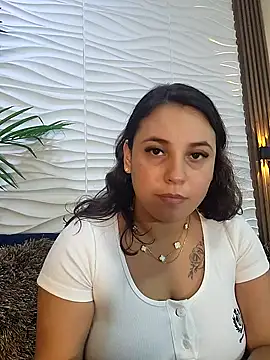 Snapshot of LizzRouse chatting on 10-03-25, 09:56 LizzRouse online show from 10-03-25, 09:56